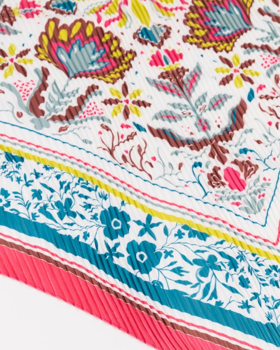 Old Khaki Scarves & Kimonos | Women'S Preethi Paisley Scarf Milk